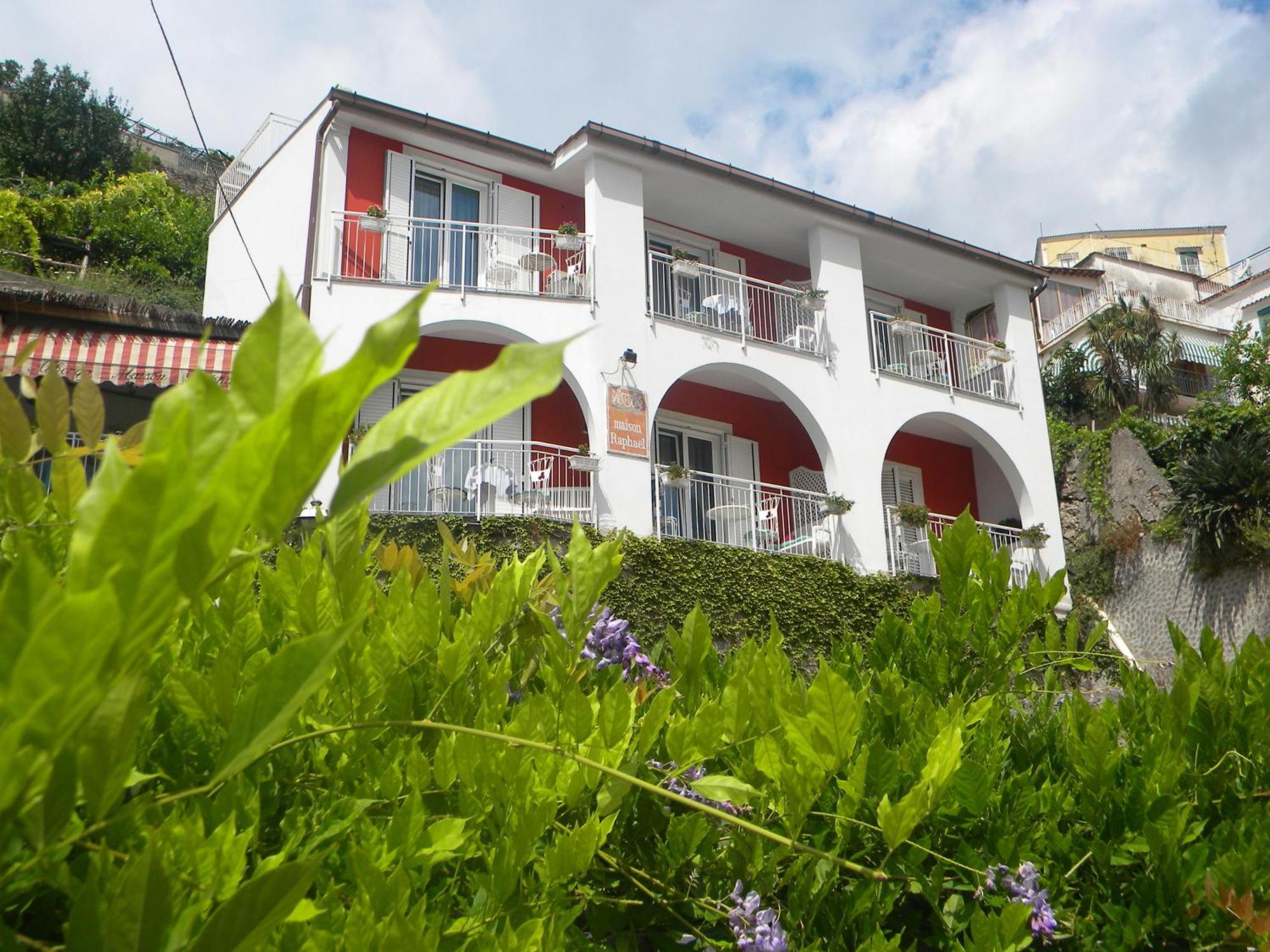 Hotel Maison Raphael Minori Exterior foto